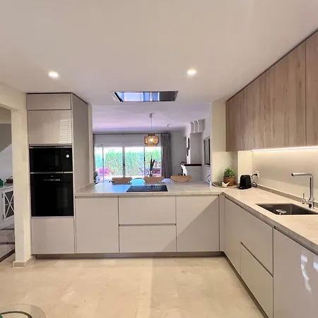 Brand New Townhouse Golden Mile