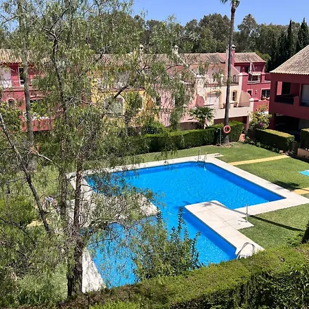Holiday home Brand New Townhouse Golden Mile *